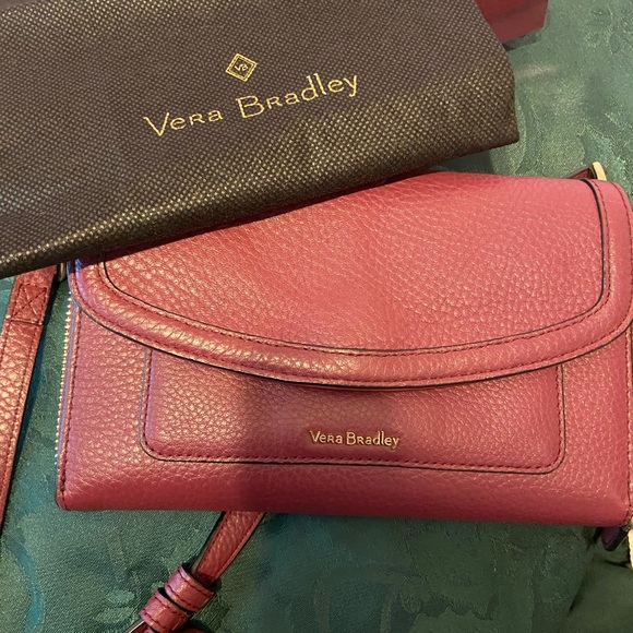 Crossbody - Picture 2 of 4